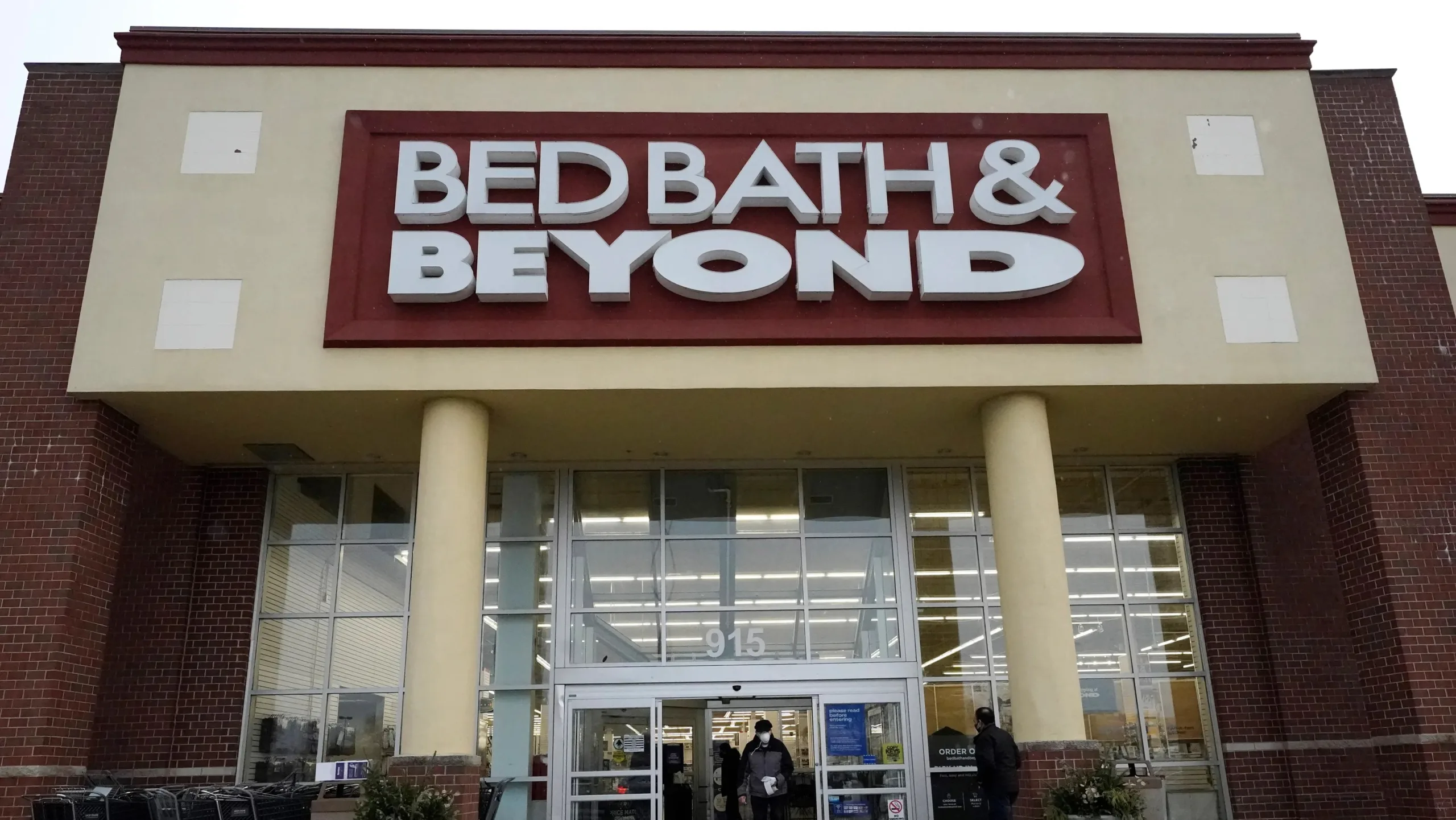 Bed Bath & Beyond takes another hit with grim announcement