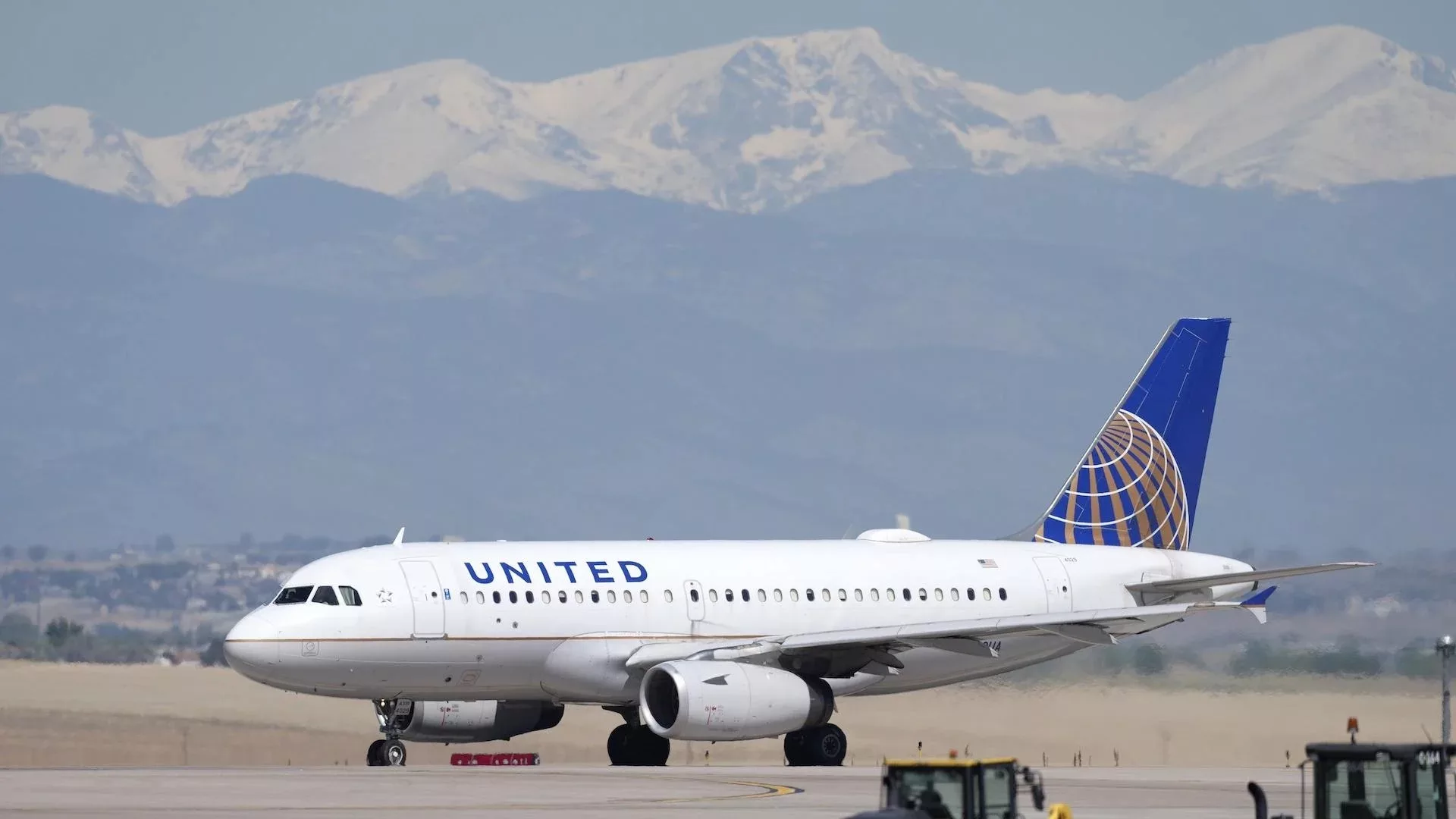 United Airlines estimates are positive despite increased fare