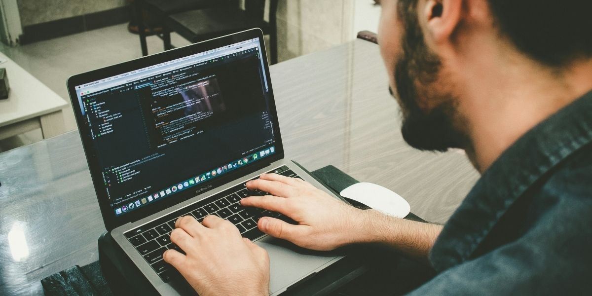 Can Vibe Coding Replace Traditional Software Development in Business