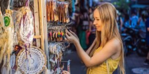 How to Plan a Souvenir Store That Appeals to Tourists and Locals (2)
