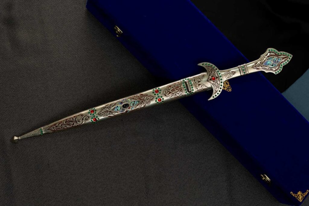 Blue Blade LLC Bridging Tradition and Innovation in the Bladesmith Industry