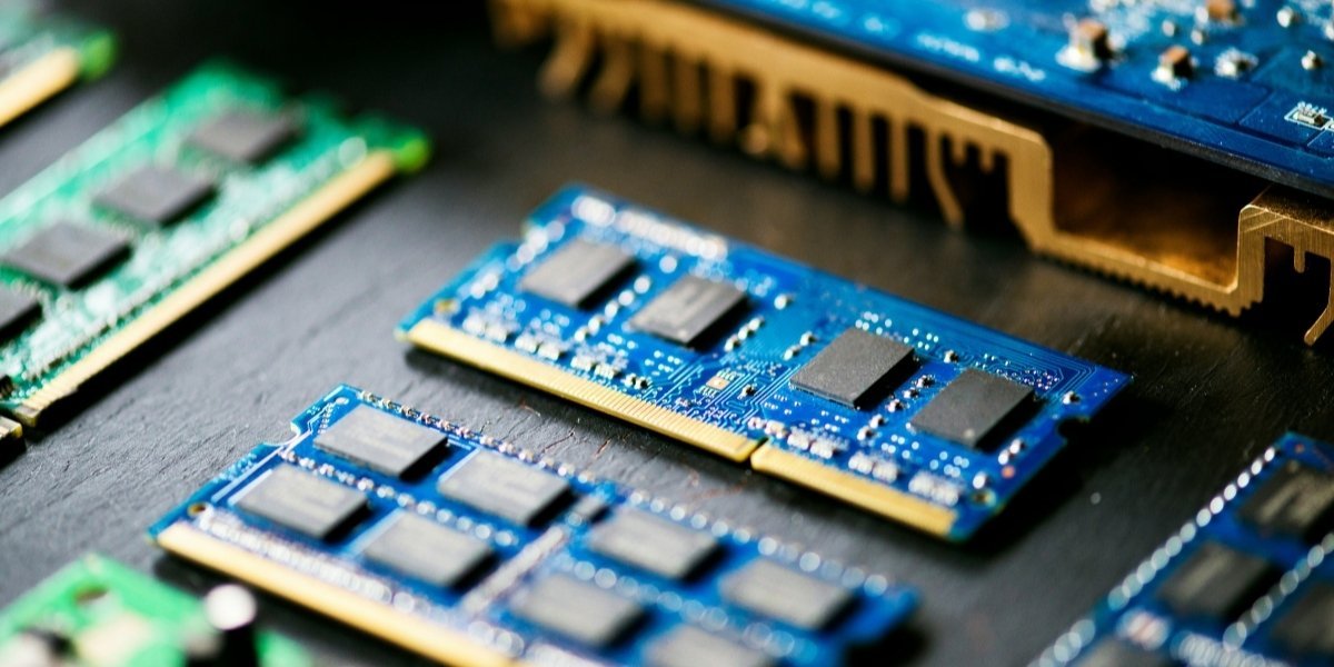 Auto-Tech Fragility Exposed: Nexperia Disruption Signals Supply Chain Risk for Investors