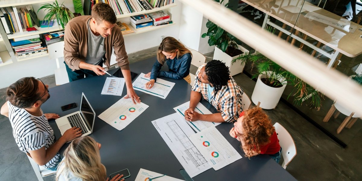 Maximizing ROI in Influencer Campaigns: Lessons Straight from Pabs Marketing