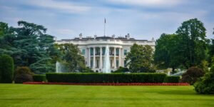 Fed Split on Rate Hikes Warsh Inflation Warning Ahead of July 2026 Meeting