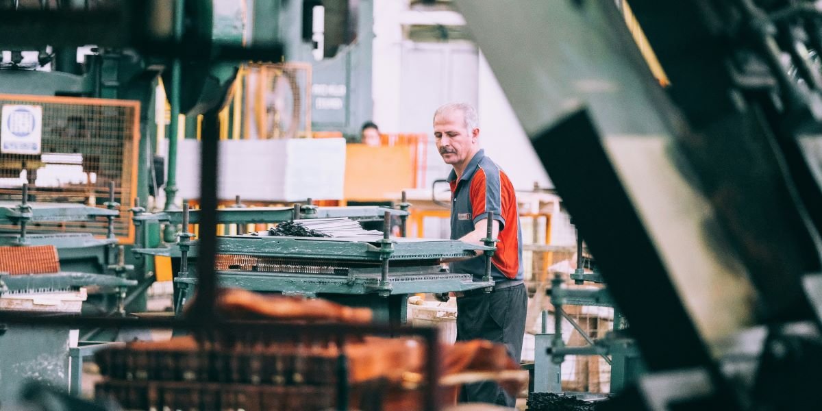 September Flash PMI Hits Five-Year High as Input Cost Inflation Reaches Highest Level Since 2022