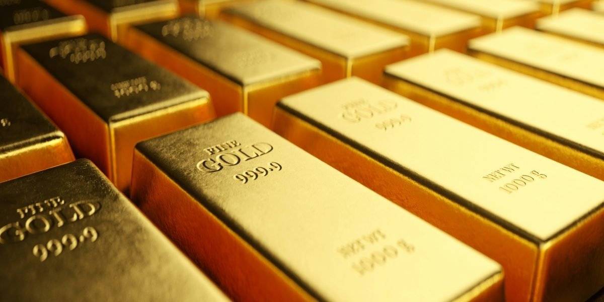 Gold Hits Historic Highs Amid Global Uncertainty, But Volatility Persists