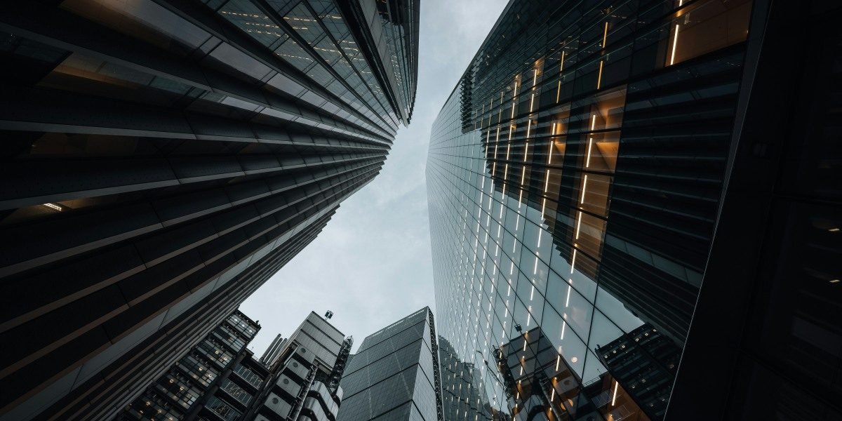 Oracle, Meta Discuss $20B AI Cloud Deal to Expand Infrastructure
