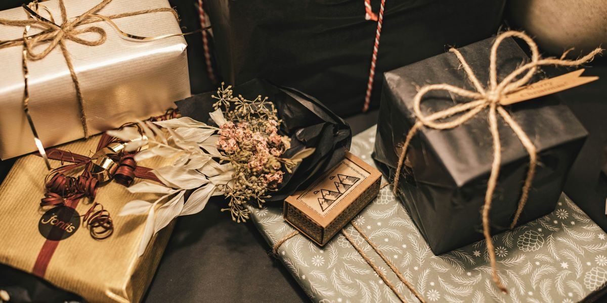 Small Businesses Expect $118 Billion in Holiday Spending in 2026 as Price Pressure and Uncertainty Rise