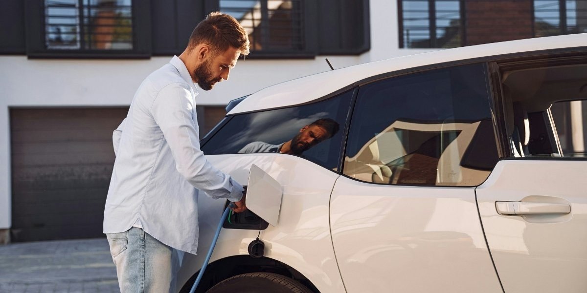 The Market of the Electric Future How EV.com Accelerates the Transition to Electric Mobility