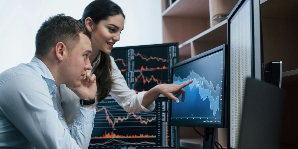 Why Passive Investment Strategies Are Gaining Popularity